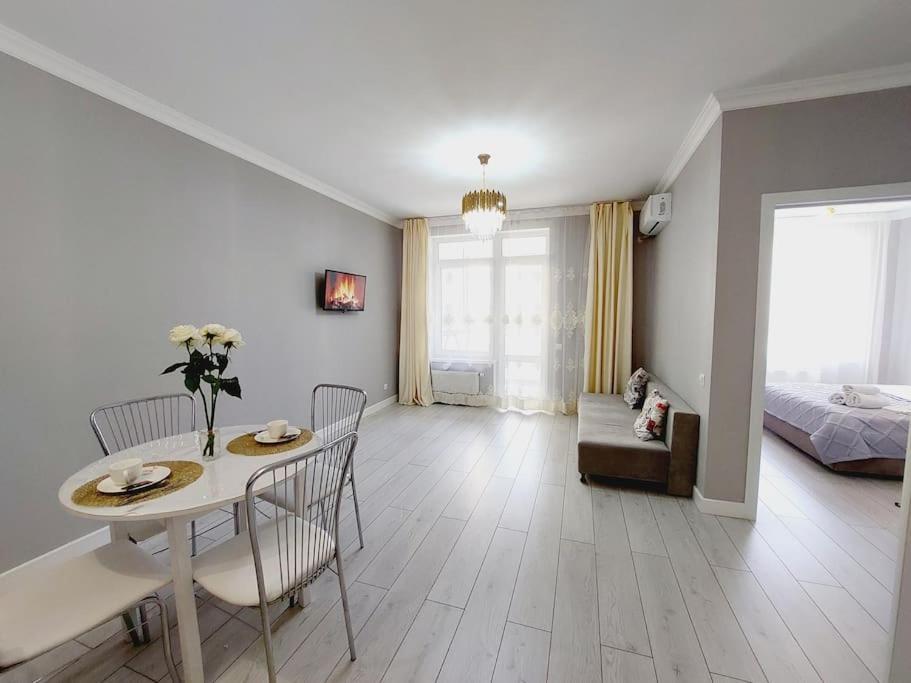 Жк Only Sun В 10 Минутах От Аэропорта Apartment อัสตานา ภายนอก รูปภาพ